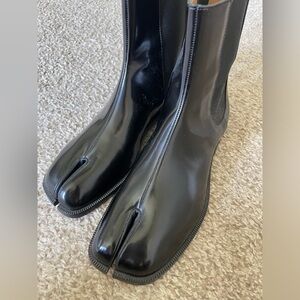Maison Margiela Tabi Chelsea Boots